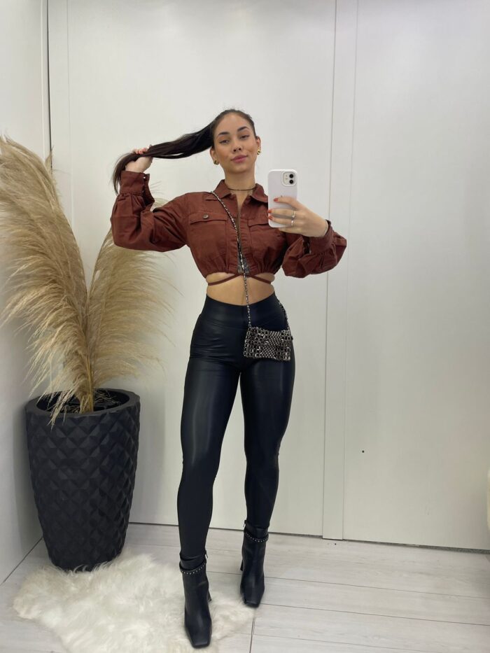 calça courino peluciada marcia calça courino peluciada marcia